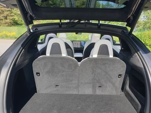 Tesla Model X bild 20