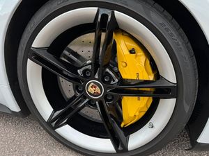 Porsche Taycan bild 3
