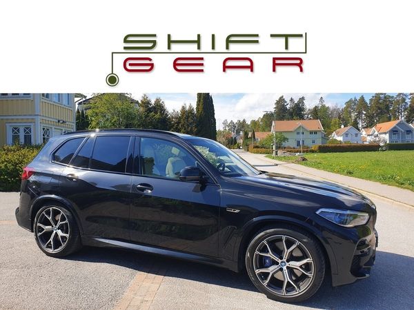 BMW X5 45e xDr M Laser HUD NightV Pano 360 Sätesvent Drag MOMS - 2022