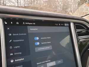 Tesla Model S bild 14