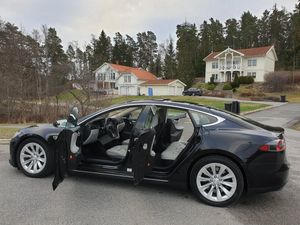 Tesla Model S bild 12