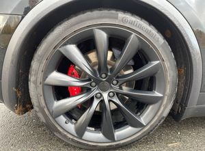 Tesla Model X bild 13