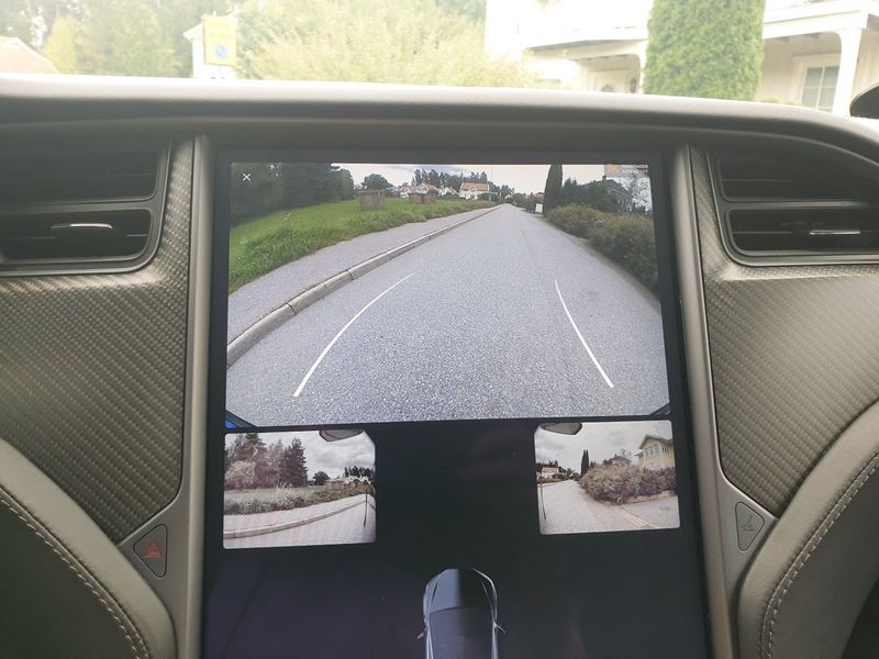 Tesla Model X bild 26
