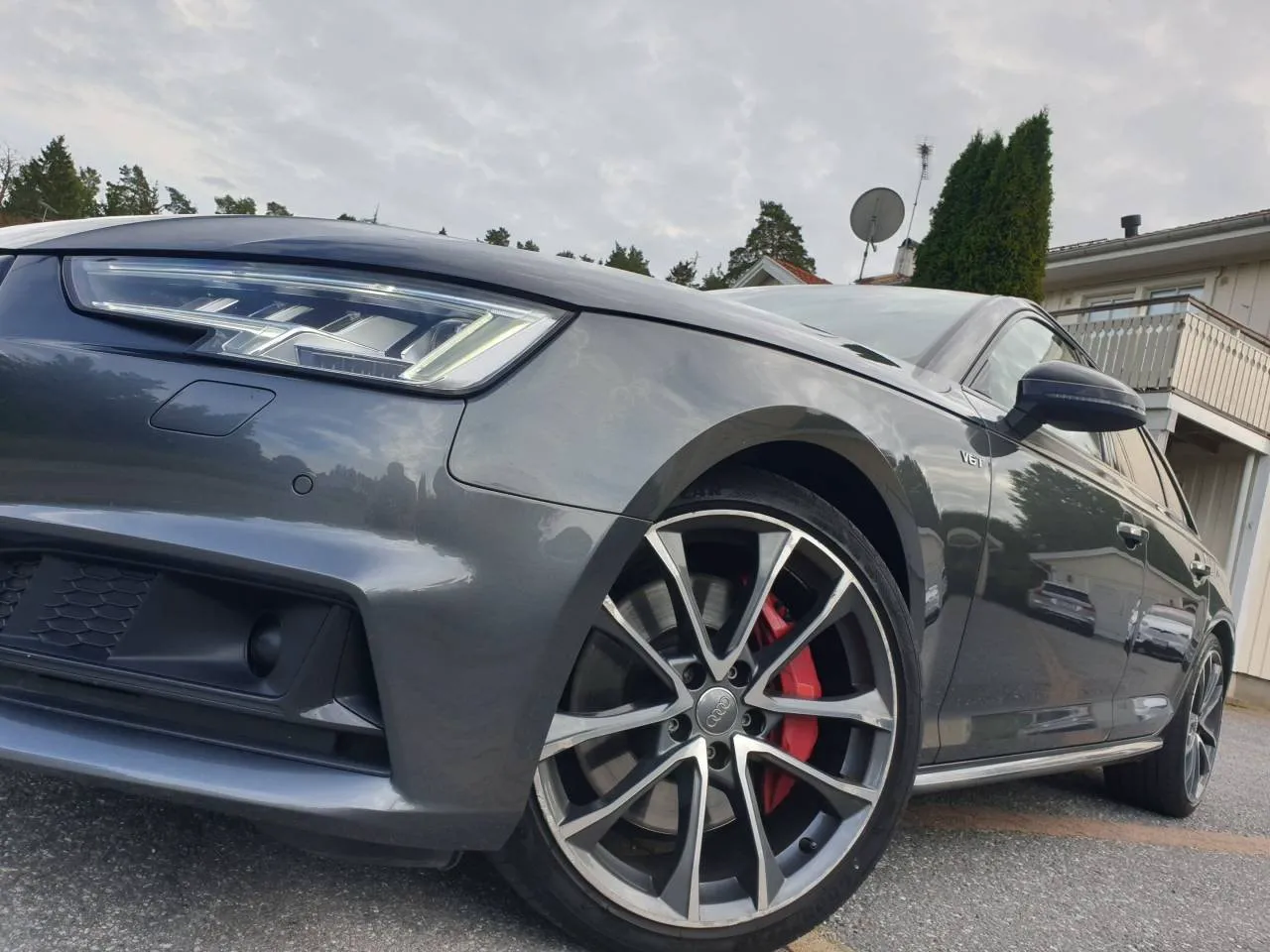 Vehicle image 21