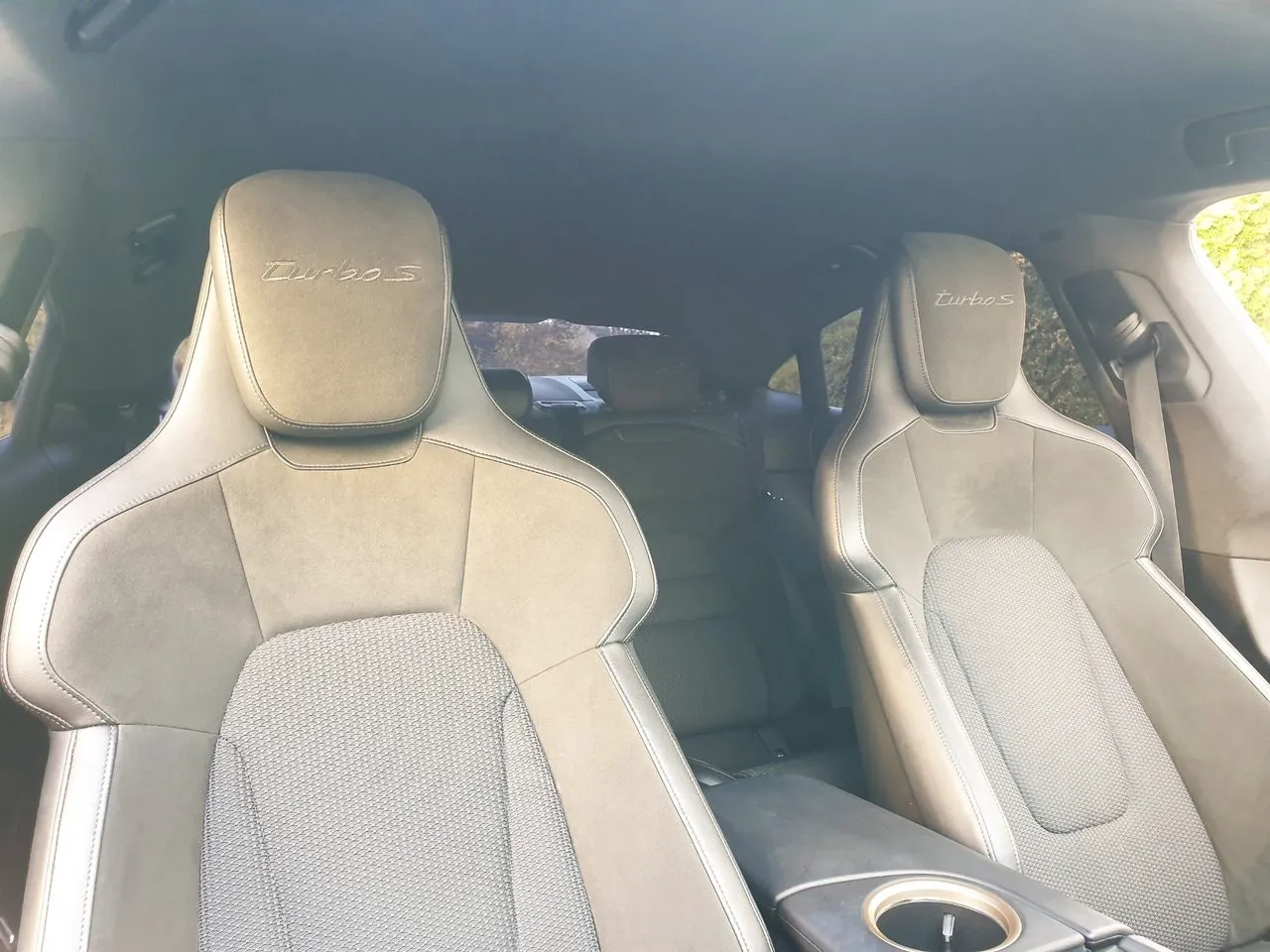 Vehicle image 34