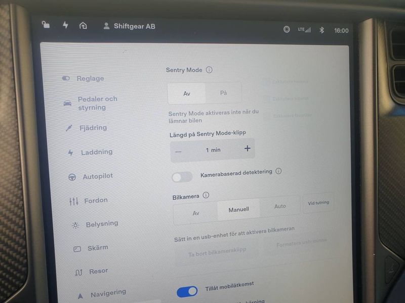 Tesla Model X bild 17