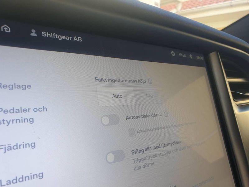 Tesla Model X bild 16