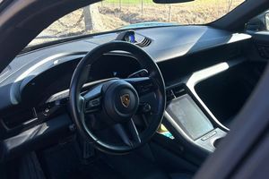 Porsche Taycan bild 9
