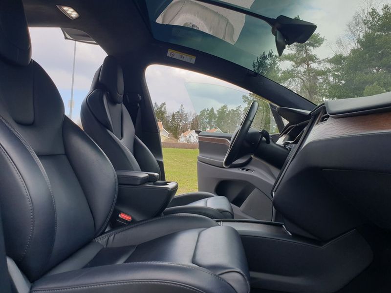 Tesla Model X bild 4