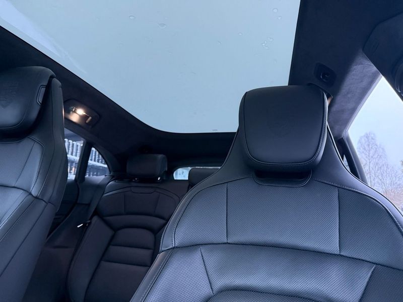 Porsche Taycan bild 30