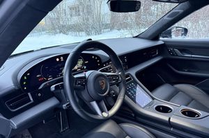 Porsche Taycan bild 28