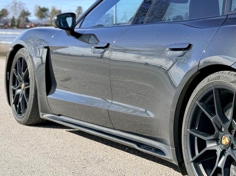 Porsche Taycan bild 21