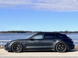 Porsche Taycan bild 2