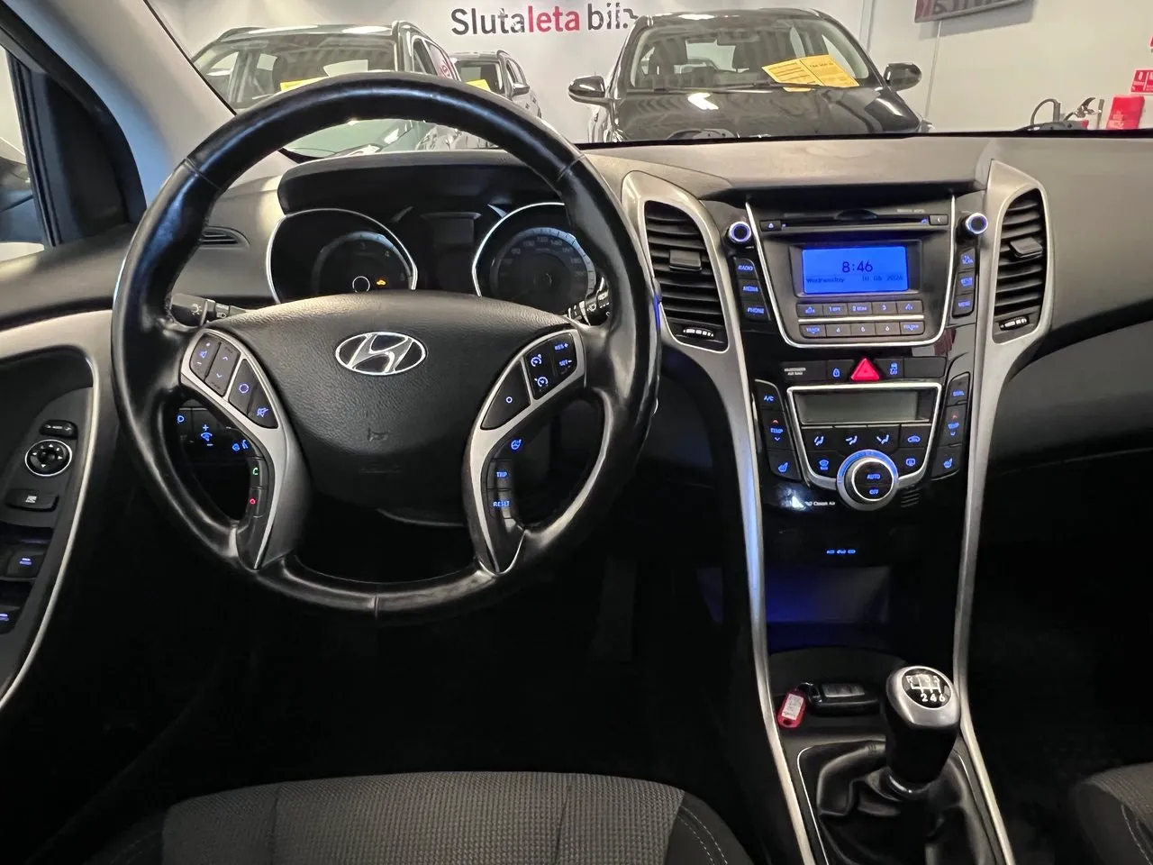 Vehicle image 11