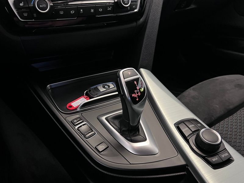 BMW 320 bild 18