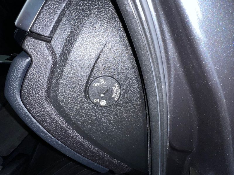 BMW 320 bild 15