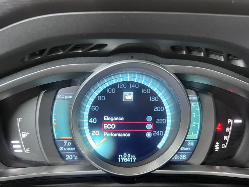 Volvo V40 bild 24
