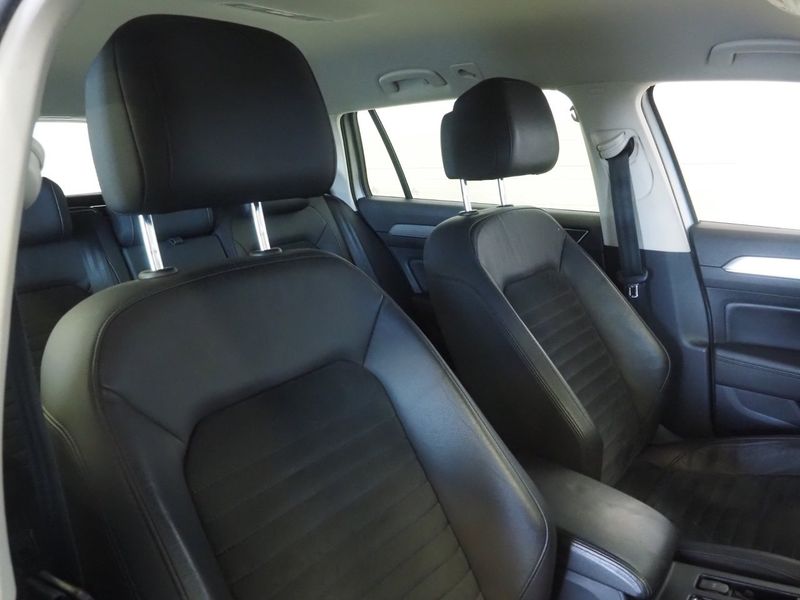 Volkswagen Passat bild 12