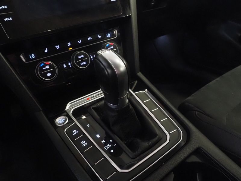 Volkswagen Passat bild 21