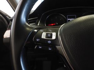 Volkswagen Passat bild 18