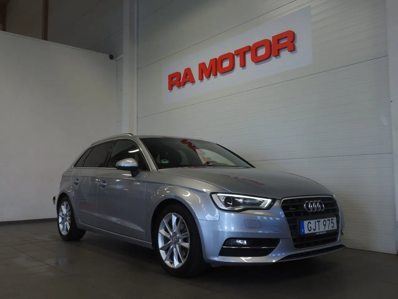 Vehicle image 2