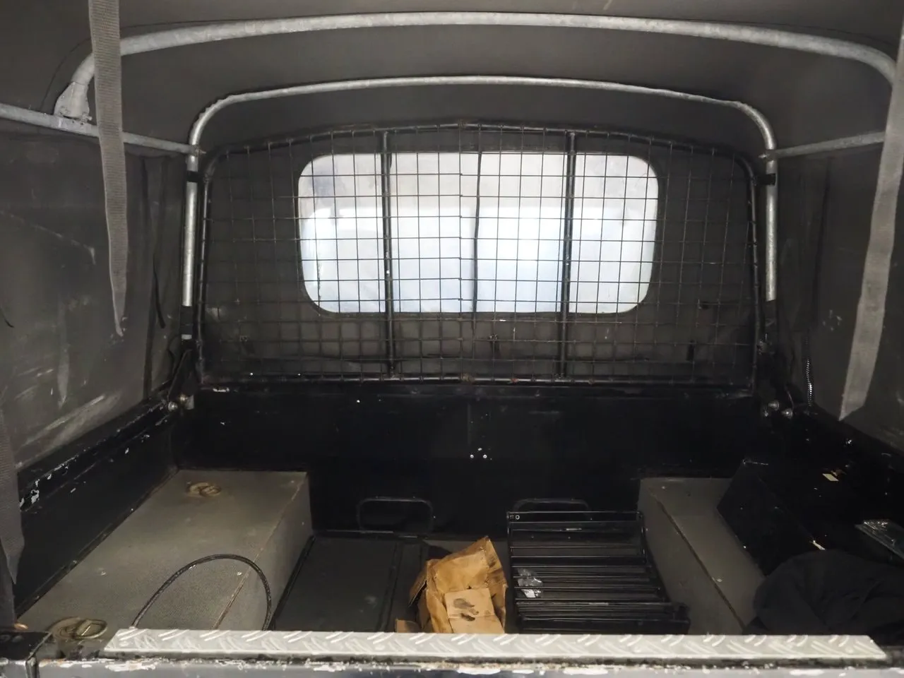 Vehicle image 17