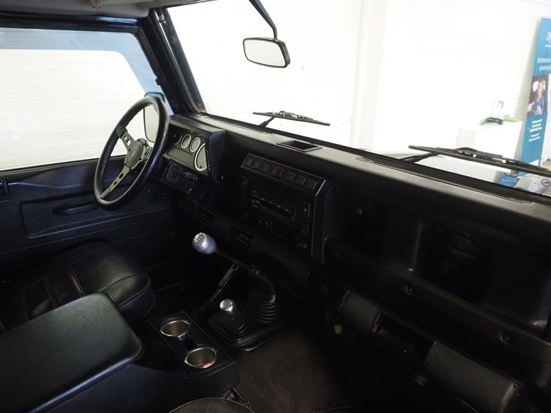 Land Rover Defender bild 10