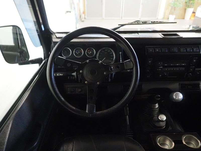 Land Rover Defender bild 14