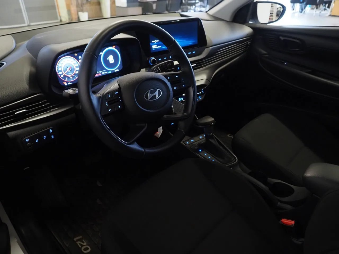 Vehicle image 8