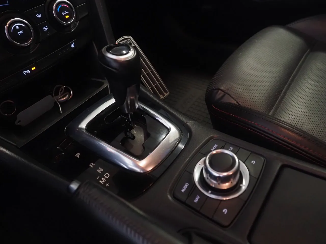 Vehicle image 21