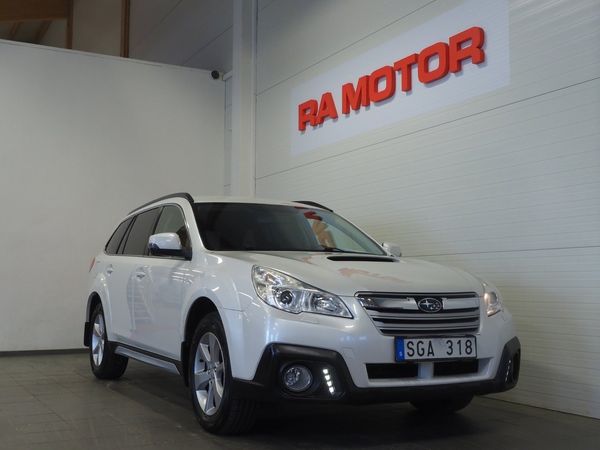 Subaru Outback 2.0 4WD Lineartronic Business 150hk | Kamera | Drag | - 2014