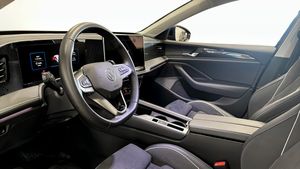 Volkswagen Passat bild 8