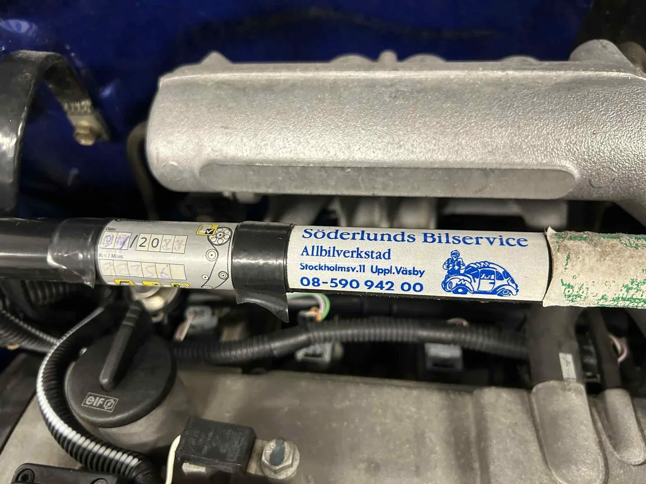 Vehicle image 16