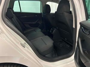 Skoda Octavia bild 10