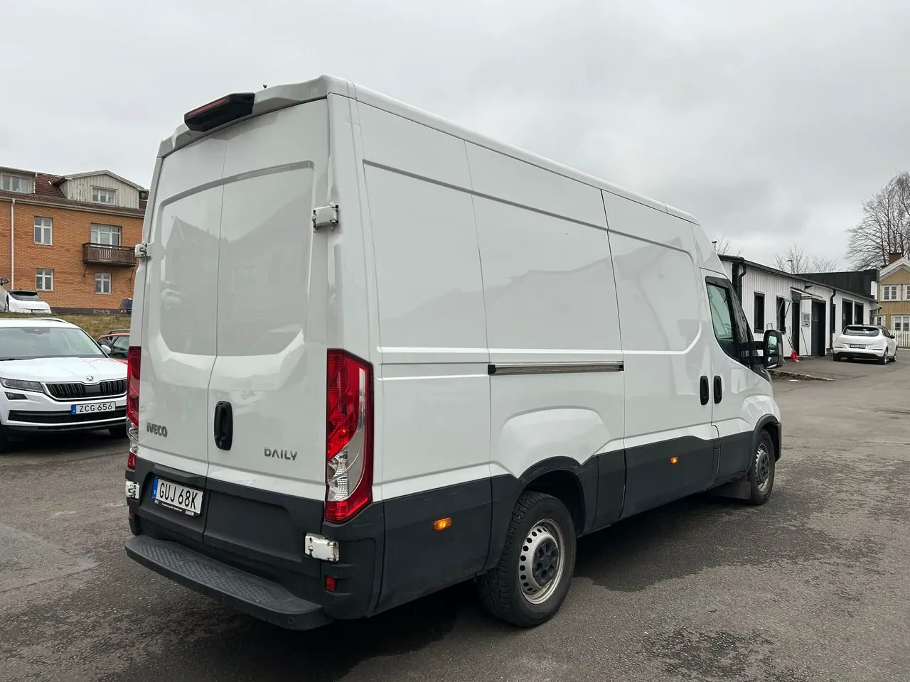 Vehicle image 2