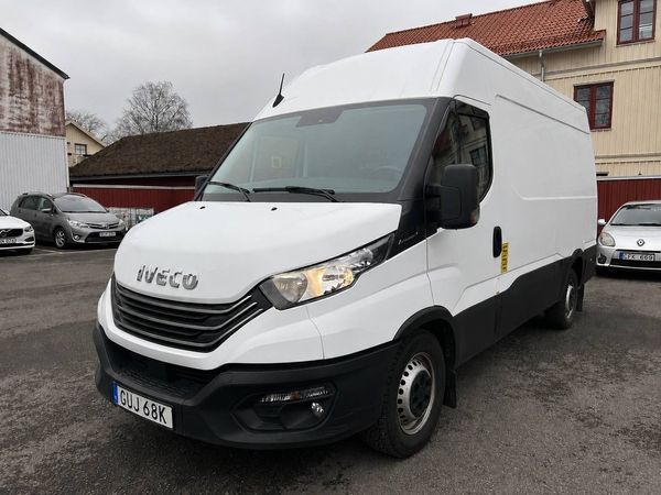 Iveco Daily 35-140 Skåpbil 2.3 JTD Hi-Matic S/V Euro 6 MOMS/VAT - 2023