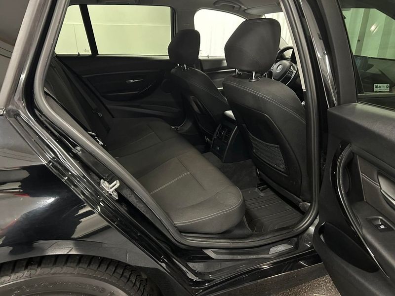 BMW 320 bild 10