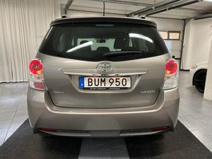 Toyota Verso bild 5