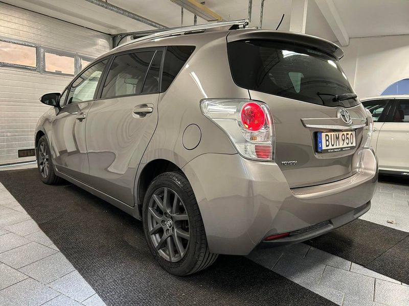 Toyota Verso bild 3
