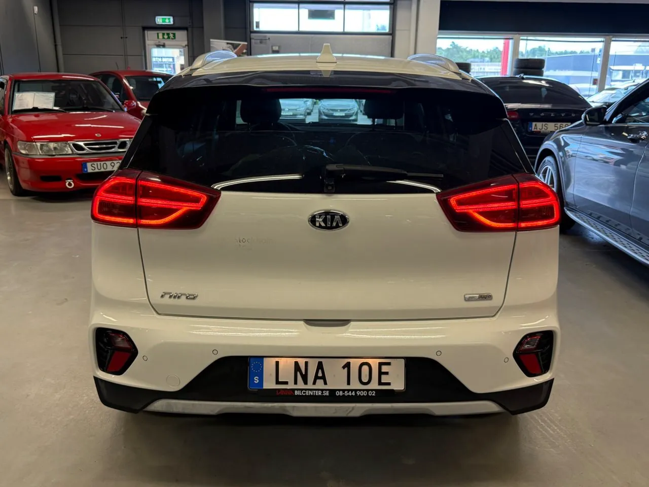 Vehicle image 8