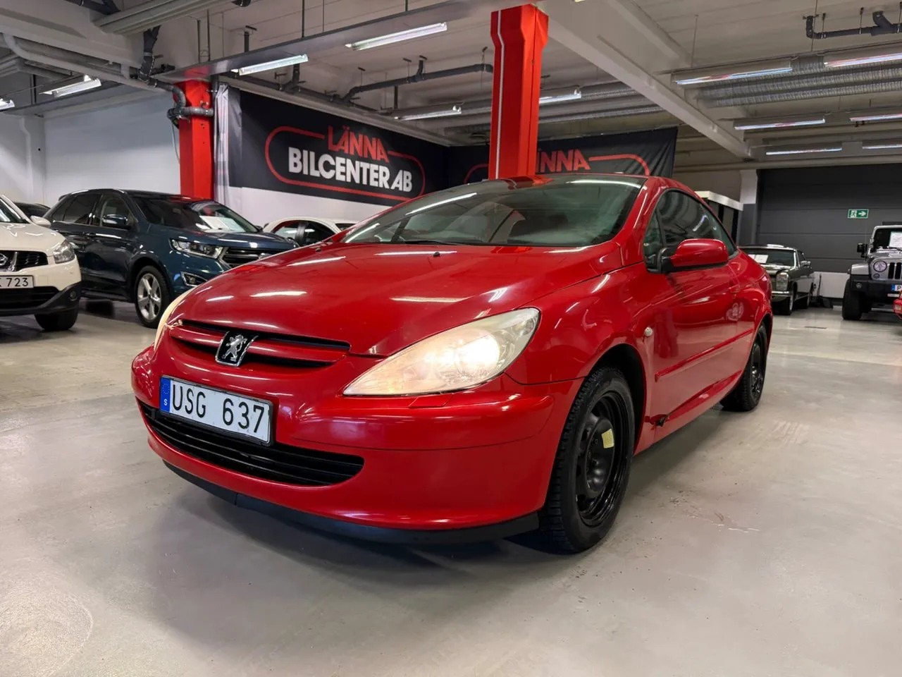 Vehicle image 4