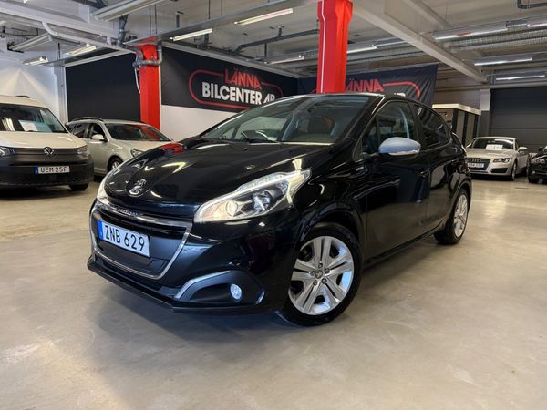 Peugeot 208 1.2 VTi Automat Panorama PDC Ny servad Låg årsskatt - 2018