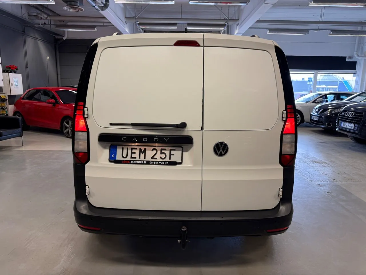 Vehicle image 8