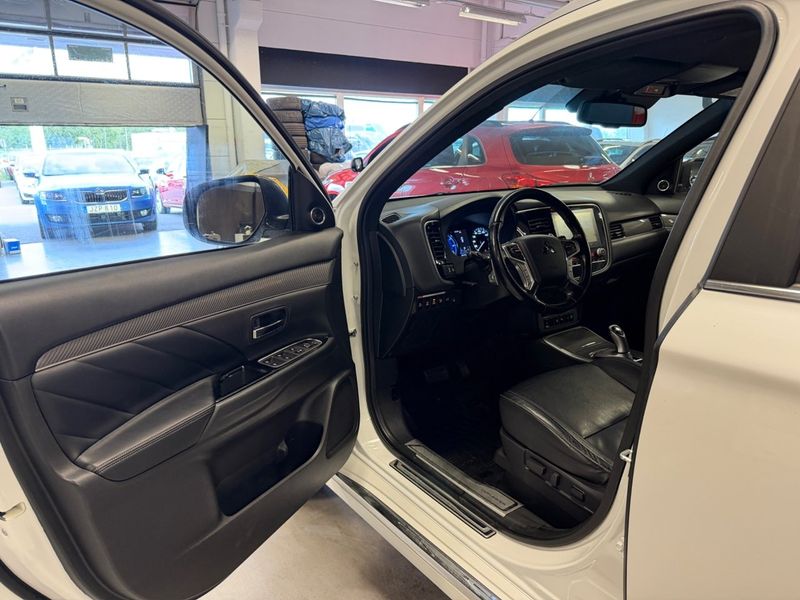 Mitsubishi Outlander bild 9