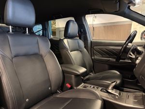Mitsubishi Outlander bild 27