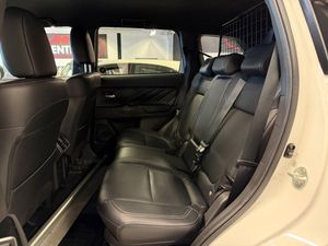 Mitsubishi Outlander bild 29