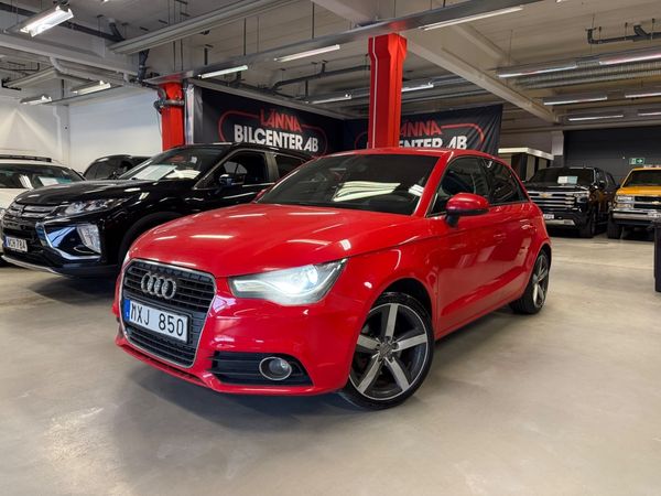 Audi A1 1.6 TDI Navi BOSE Keyless Kamrem bytt Nybesiktad SoV - 2013