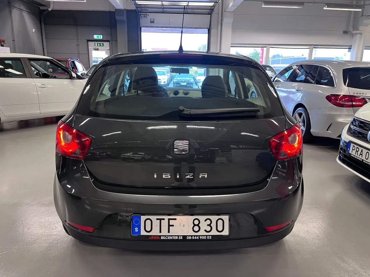 Vehicle image 7