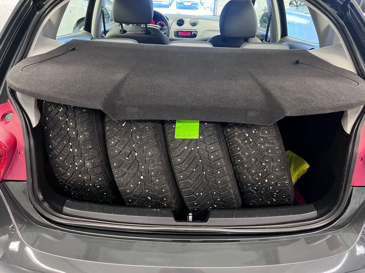 Vehicle image 17