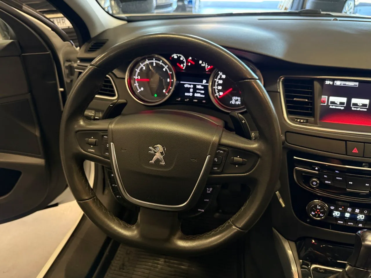 Vehicle image 22